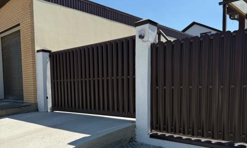 Консольные откатные ворота